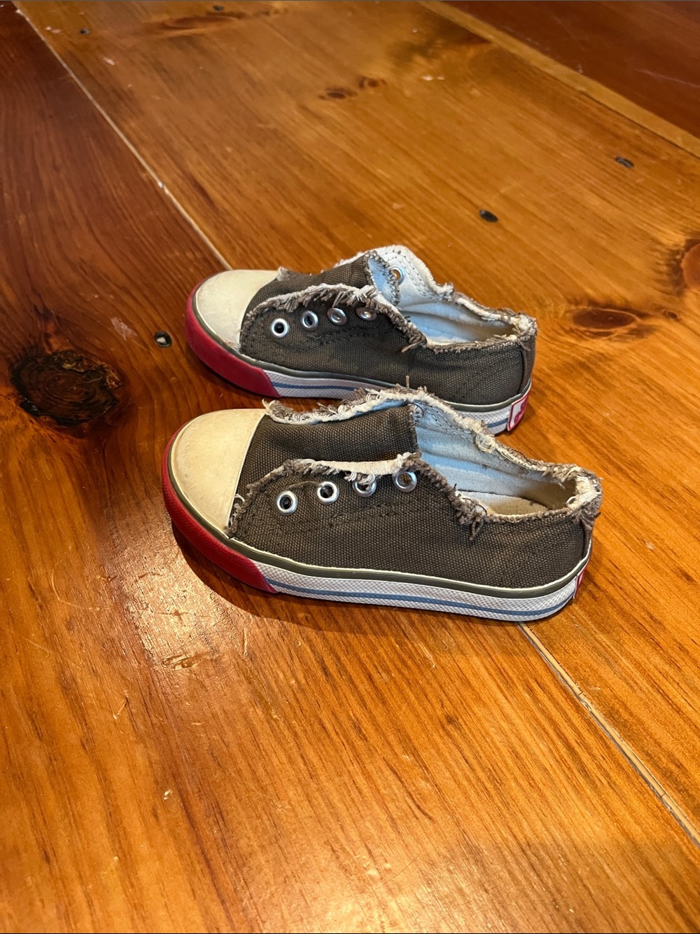 MINI BODEN 24 Olive Drab Tattered Edging Sneakers Shoes No Laces Elastic